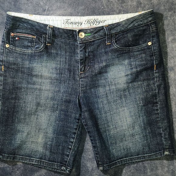 Tommy Hilfiger Ladies' Denim jean shorts in size 10/ 34" waist - Picture 5 of 10
